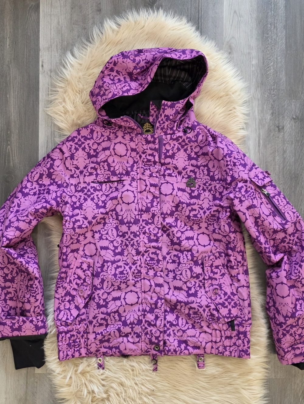 Empyre Purple And Pink Paisley Print Ski And Snowboarding Jacket Women's Large